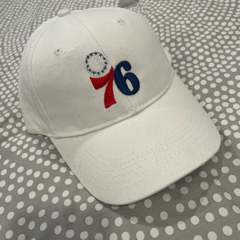 Never Worn Philadelphia 76ers White Hat with Adjustable back